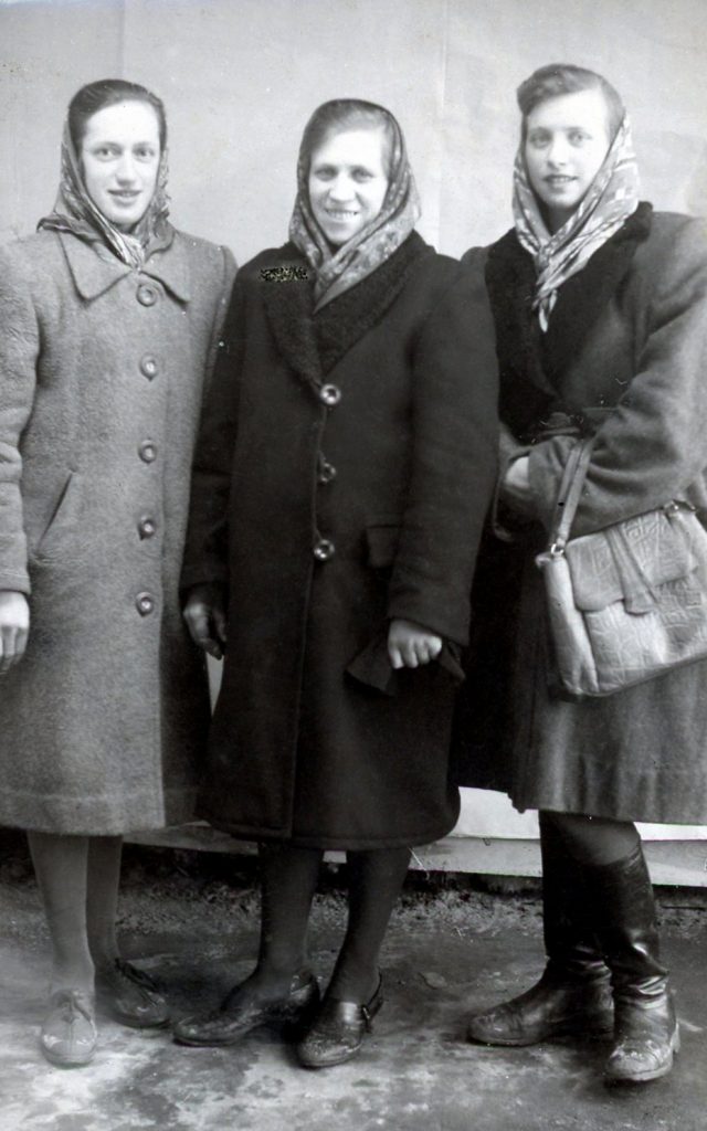 Od lewej Maria Paszewska, Janina Paszewska i Celina Paszewska.jpg